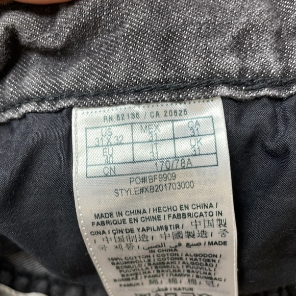 Vintage black GUESS slim straight del mar fit size 31 CA - Picture 4 of 6